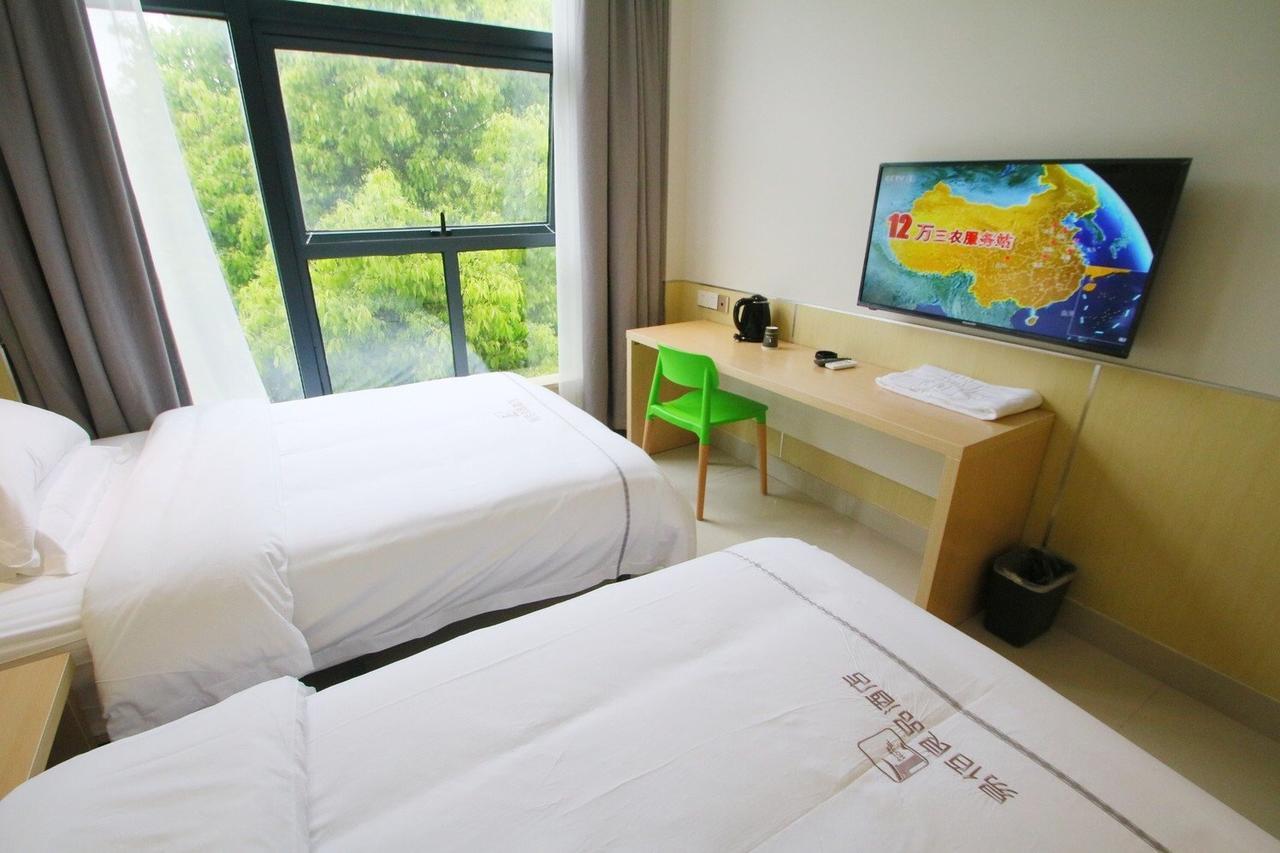 100 Inn Plus Pudong Airport Hotel Shanghai Buitenkant foto